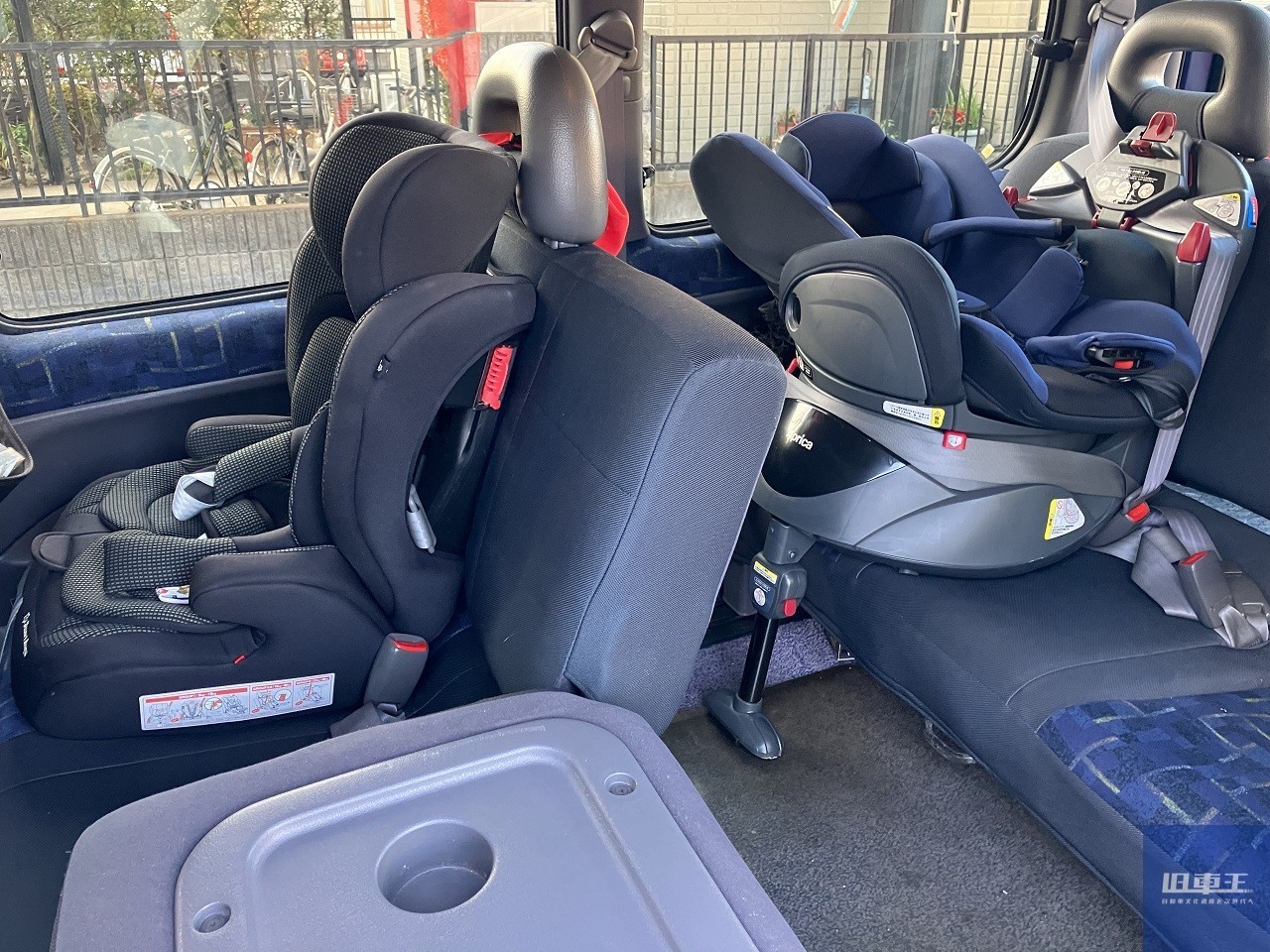 チャイルドシートにも種類がある!?旧車に装着する場合の注意点とは？