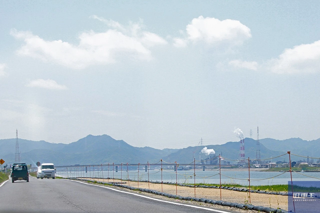 大勢のギャラリーが詰めかけたと伝えられている沿道