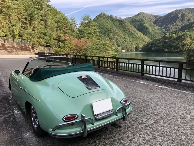 クラシックカーとは？旧車との違いや高く売却するポイントを解説