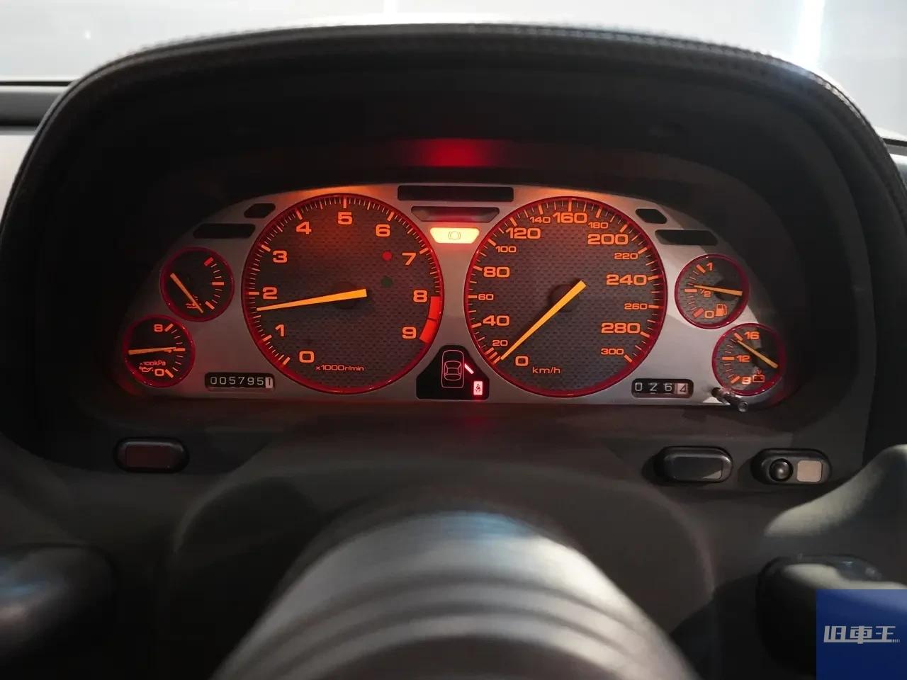 約5800キロを示すメーター