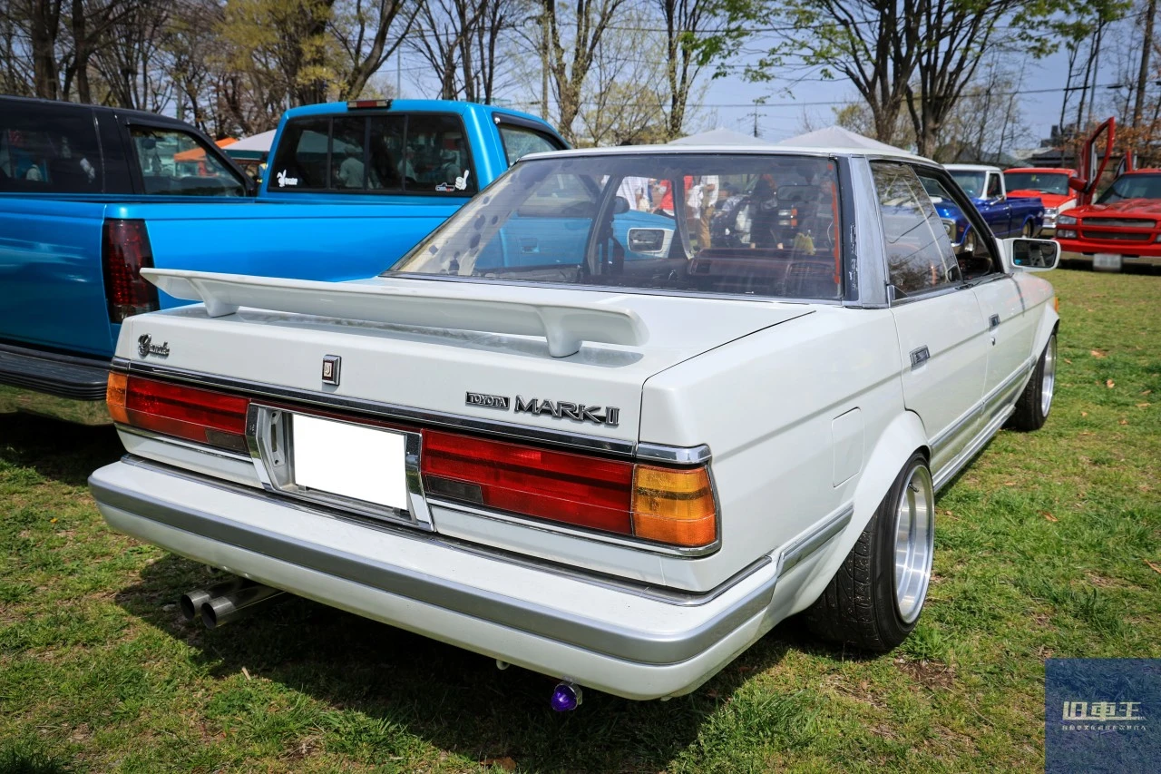 マークIIの後ろ姿