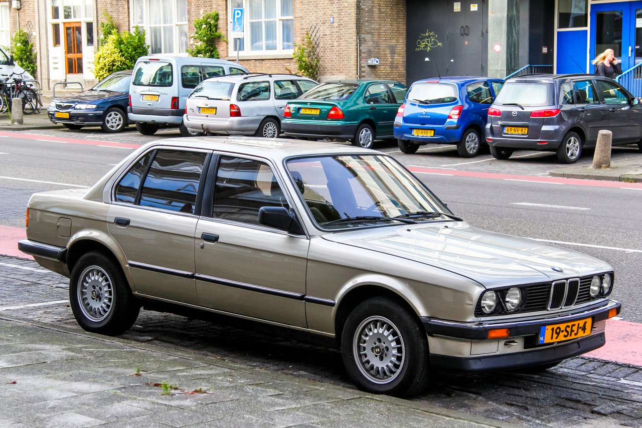 BMW 3シリーズのリセールバリューは高い？！各世代の相場や高く売る方法を解説