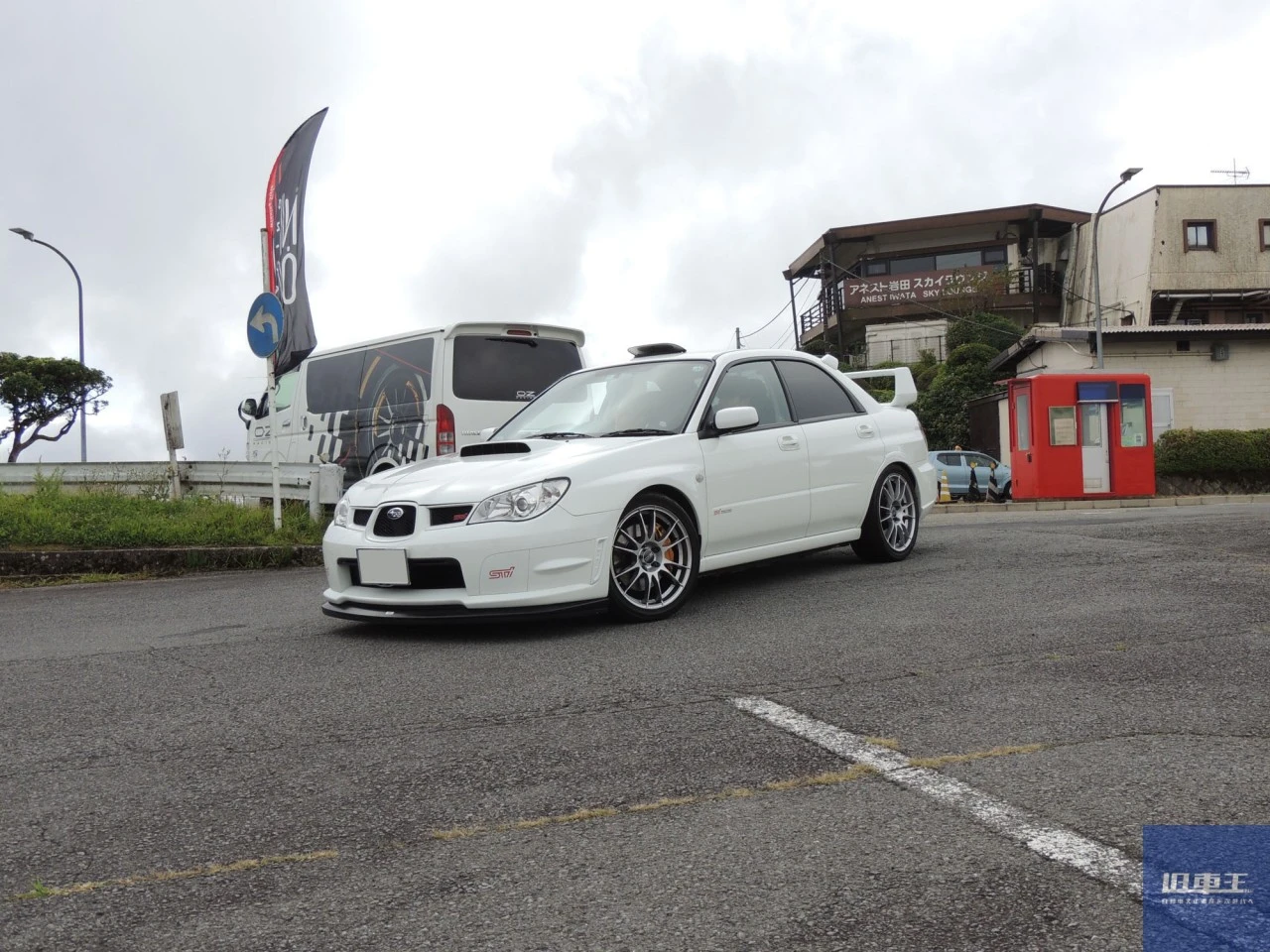 白いインプレッサ