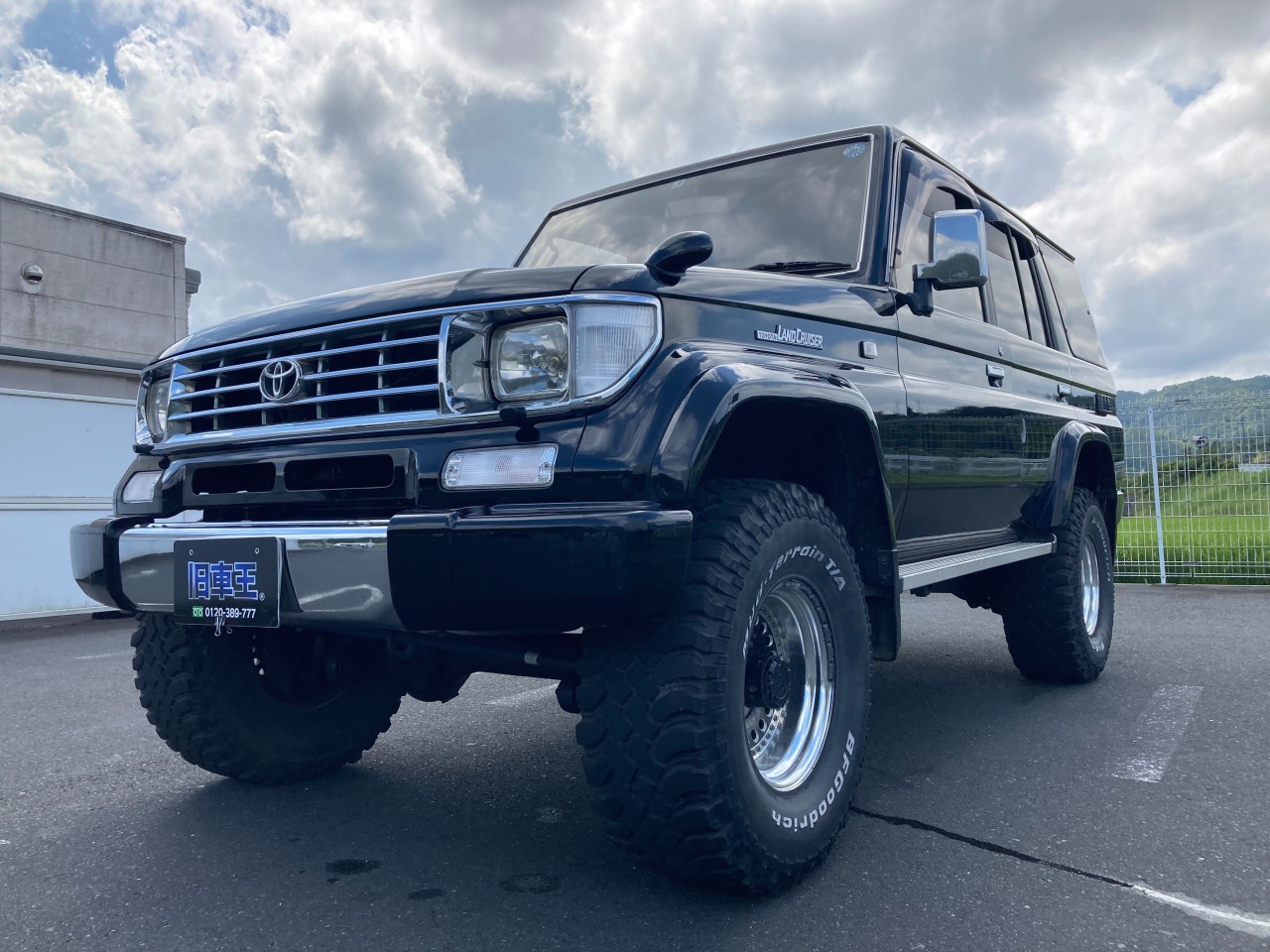 ランドクルーザー プラドのリセールは高い？買取相場や高く売るコツを解説！