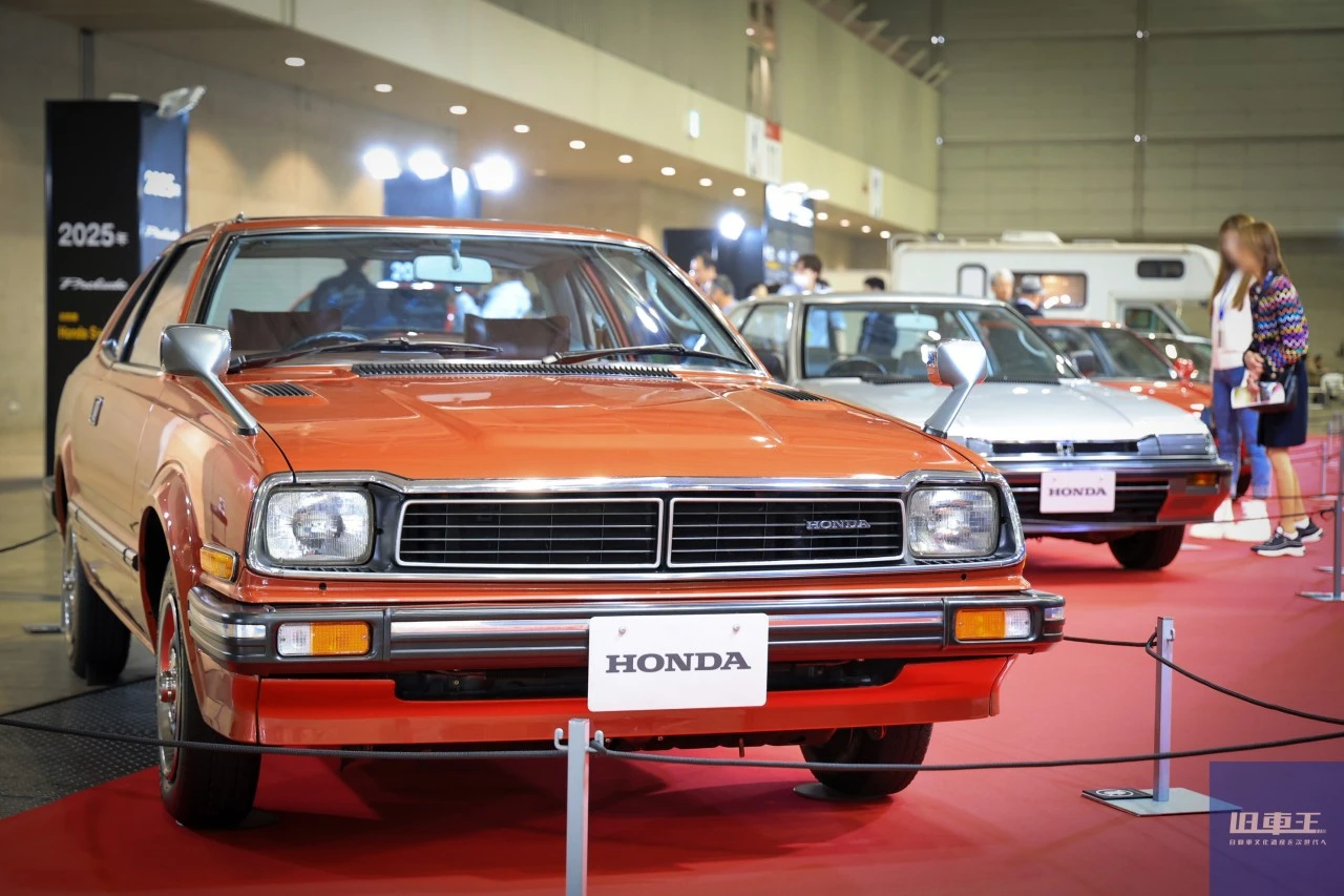 歴代のホンダプレリュードが並んでいる