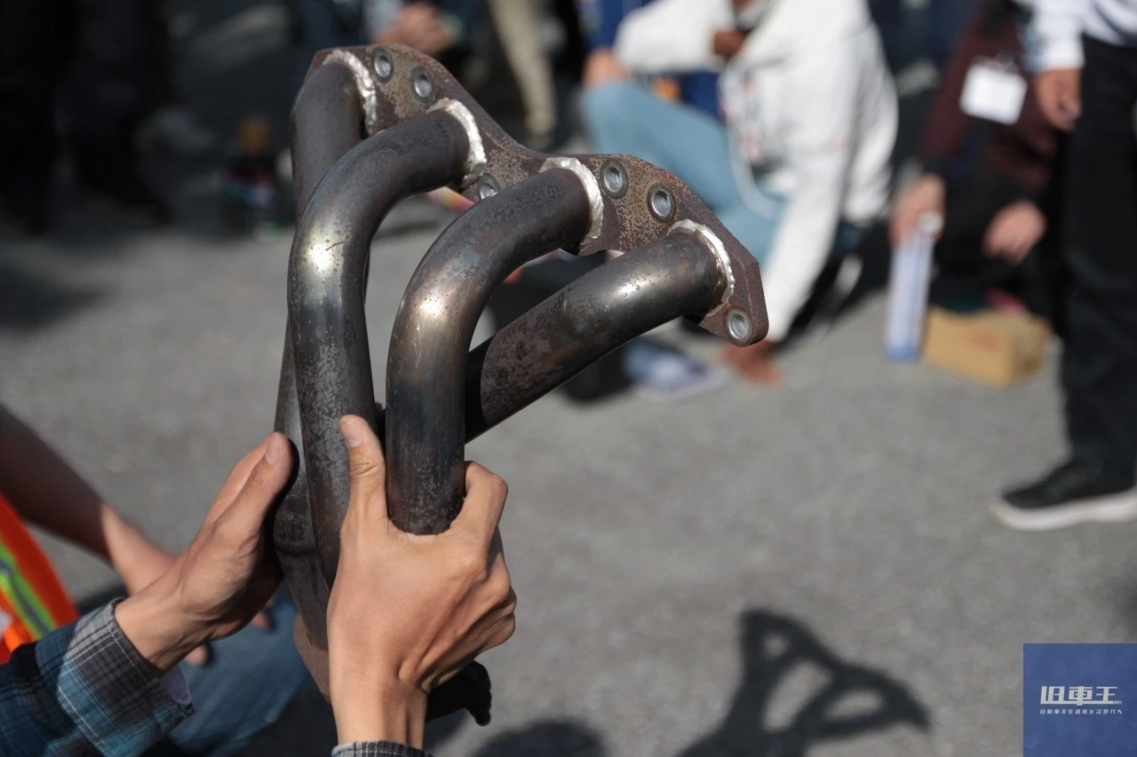 持ち込まれた部品