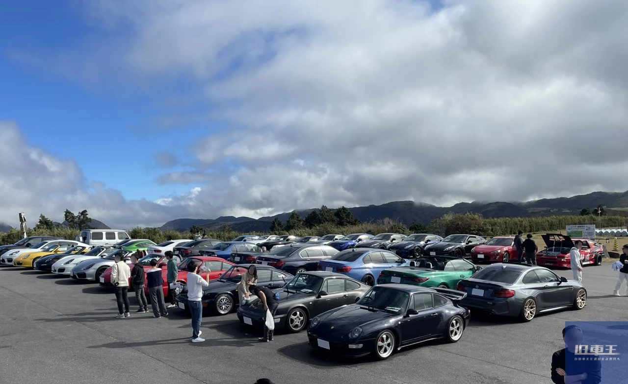 イベントで集まったたくさんの車