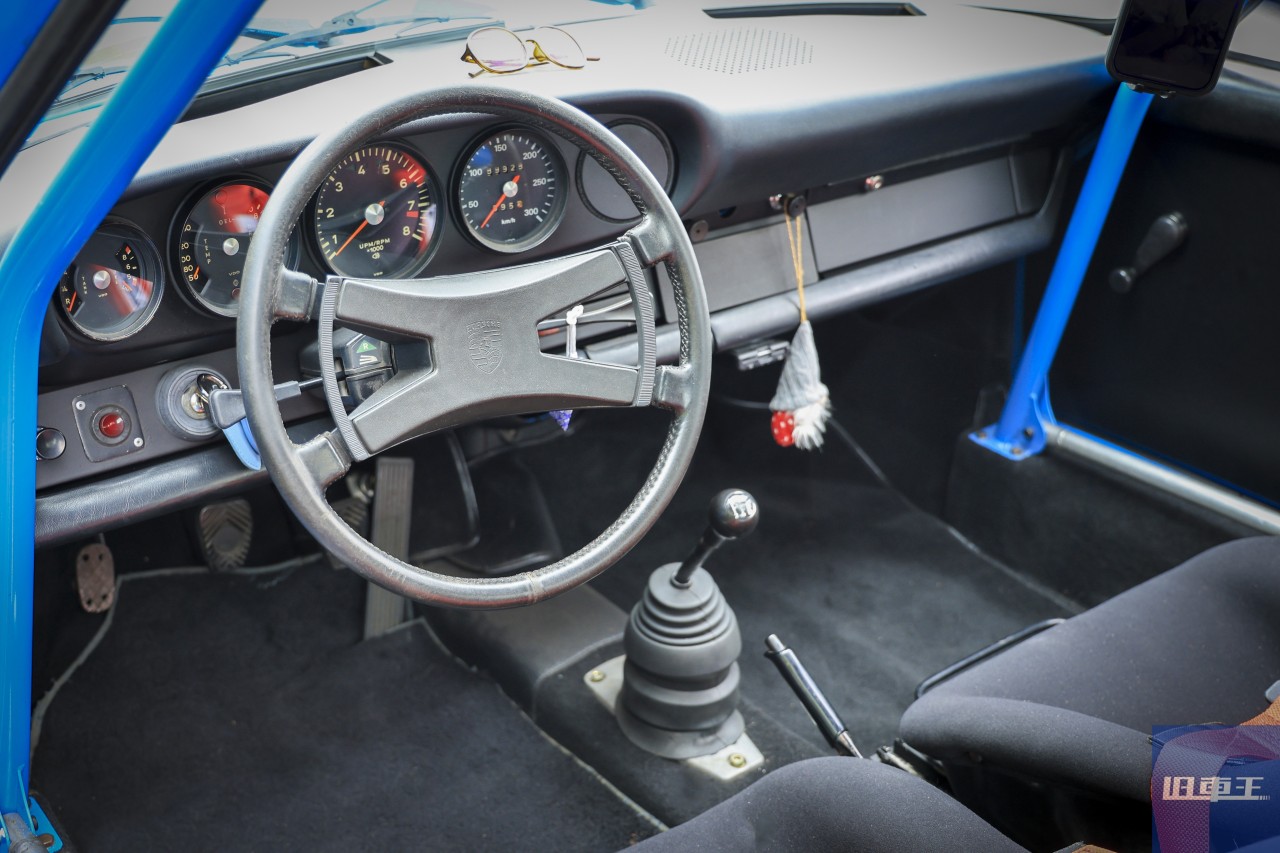 1973年式ポルシェ911Sの内装
