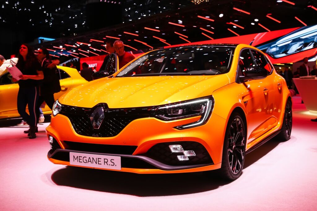 メガーヌR.S.で高いリセールを引き出すコツとは？！ポイントを解説