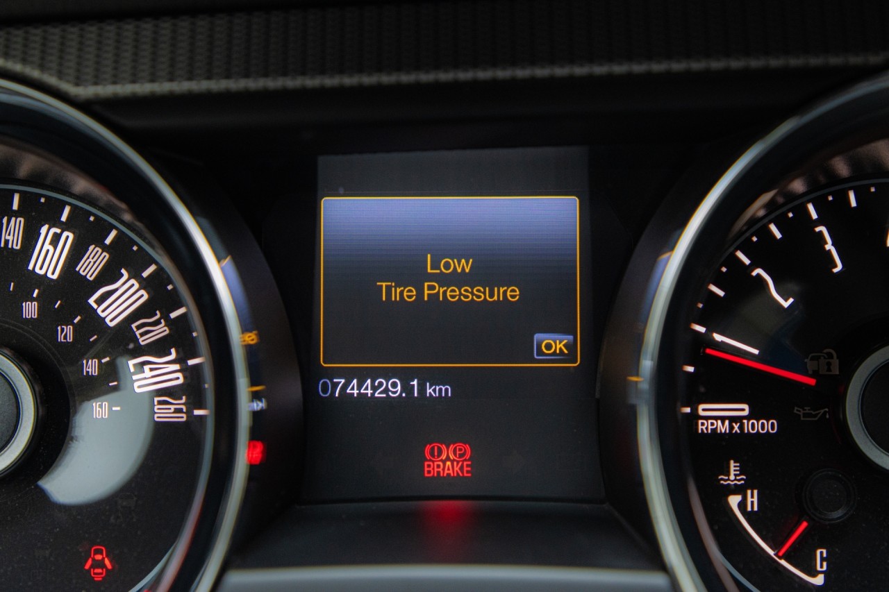 車のランプ（警告灯）の意味は？車のランプの種類や表示されたときの対処法についても解説