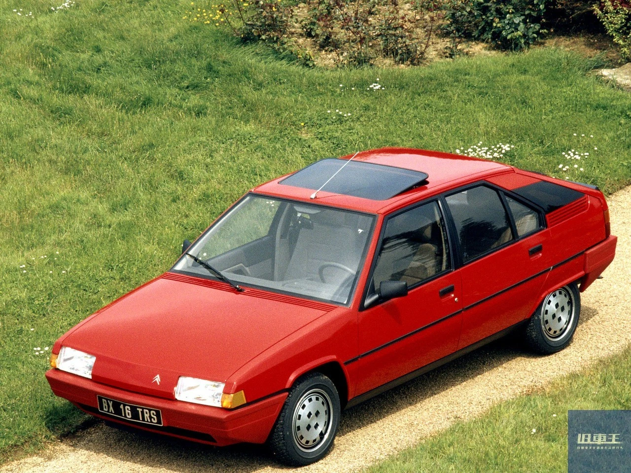赤いシトロエン・BX