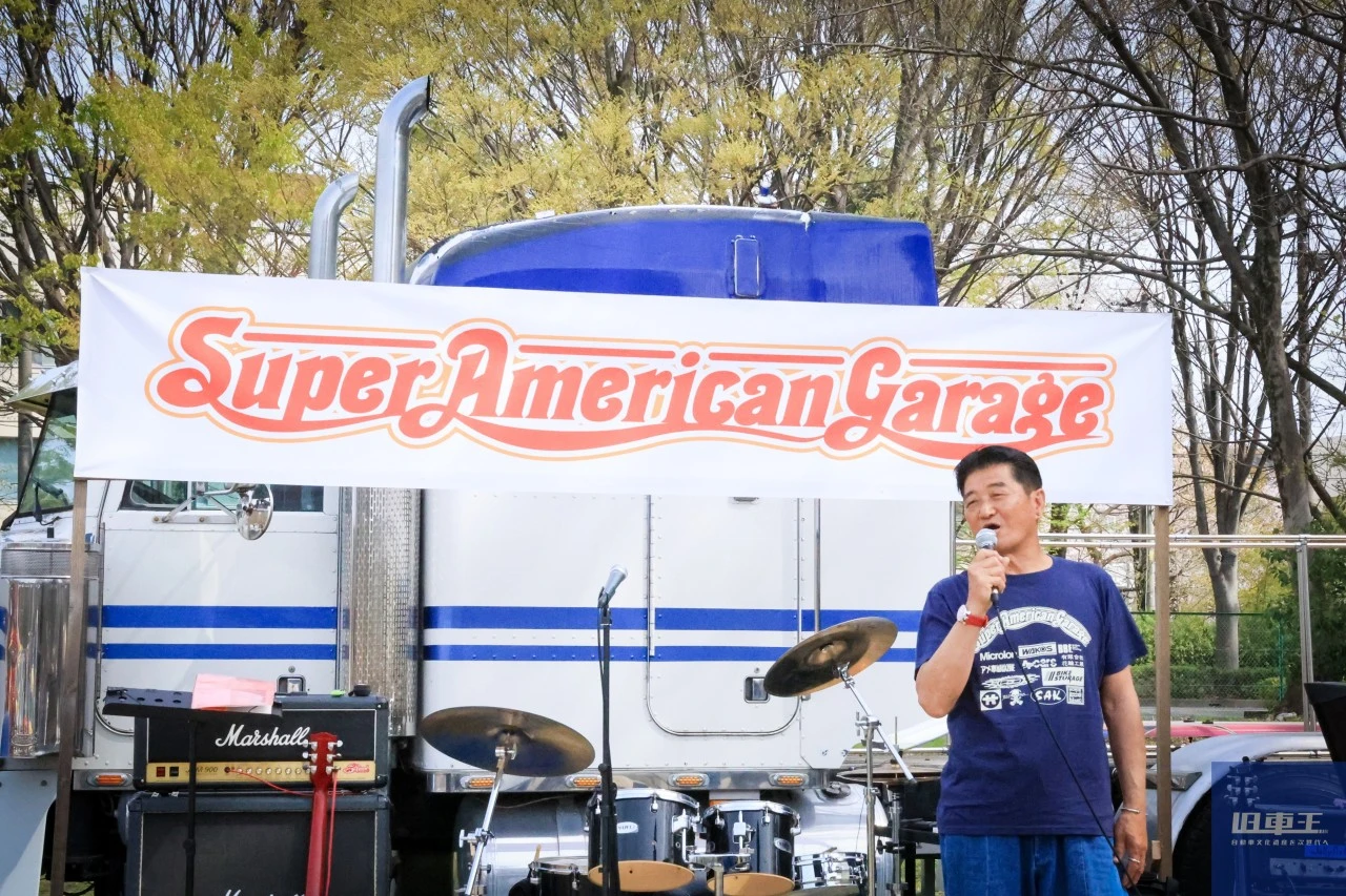 ステージで話をする増井氏