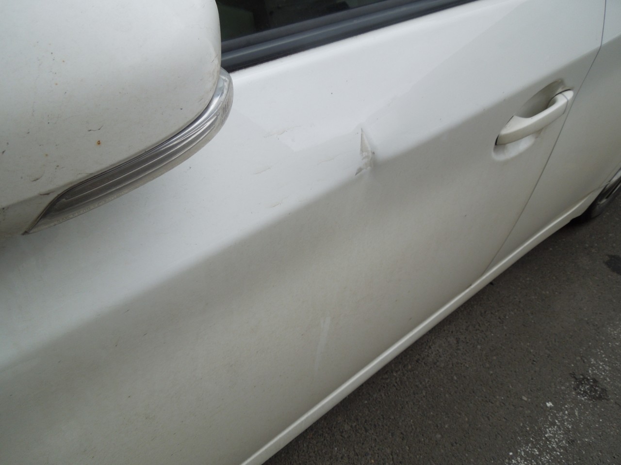 旧車がドアパンチに注意すべき理由とは？ リスクを減らす対策から対処法まで徹底解説