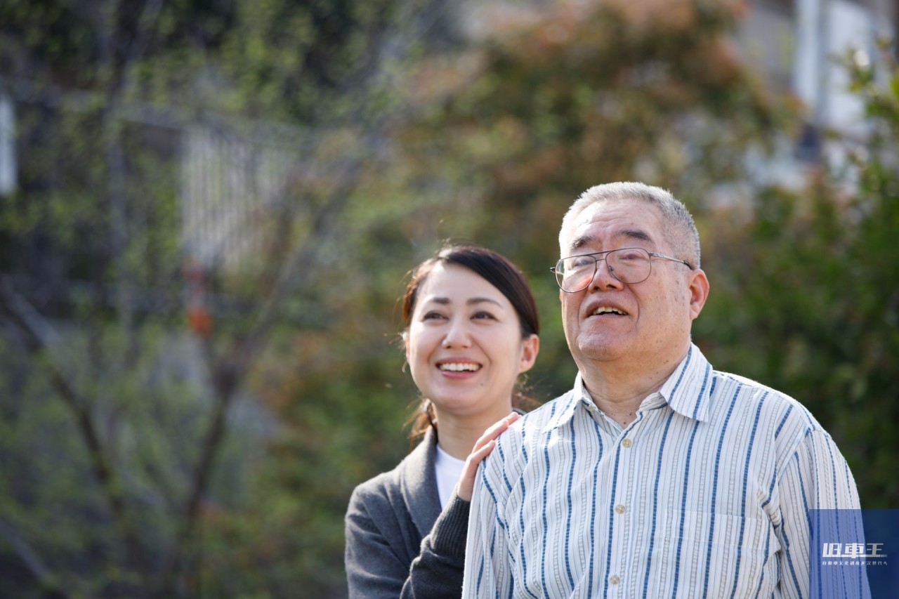 親子間でクルマを譲渡する場合の名義変更は3つの手続きが必要