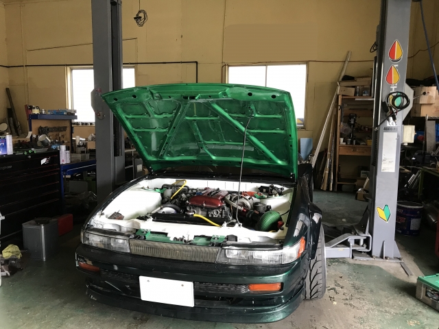 車の事故修理は保険と自費どちらが得？保険料・等級への影響を解説