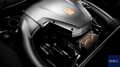 LEXUS LFAのエンジン