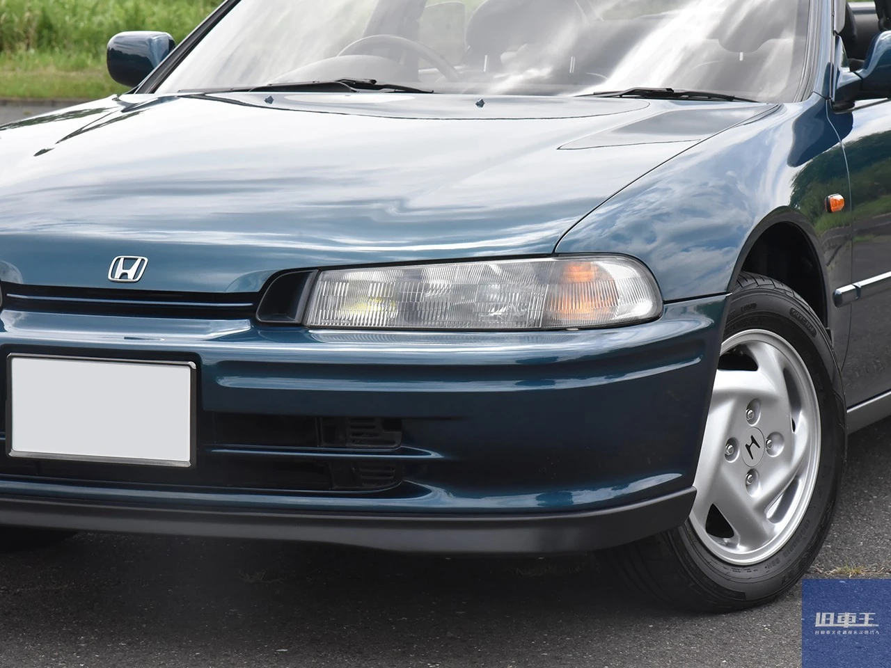 アスコットイノーバのヘッドランプ