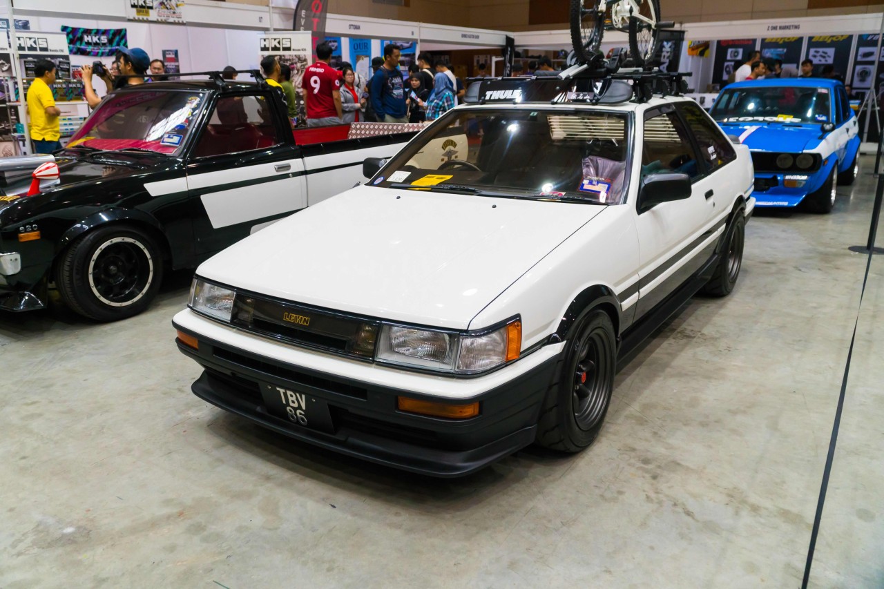 AE86の価格高騰＆値上がりはまだ続く？相場推移や当時の新車価格を解説