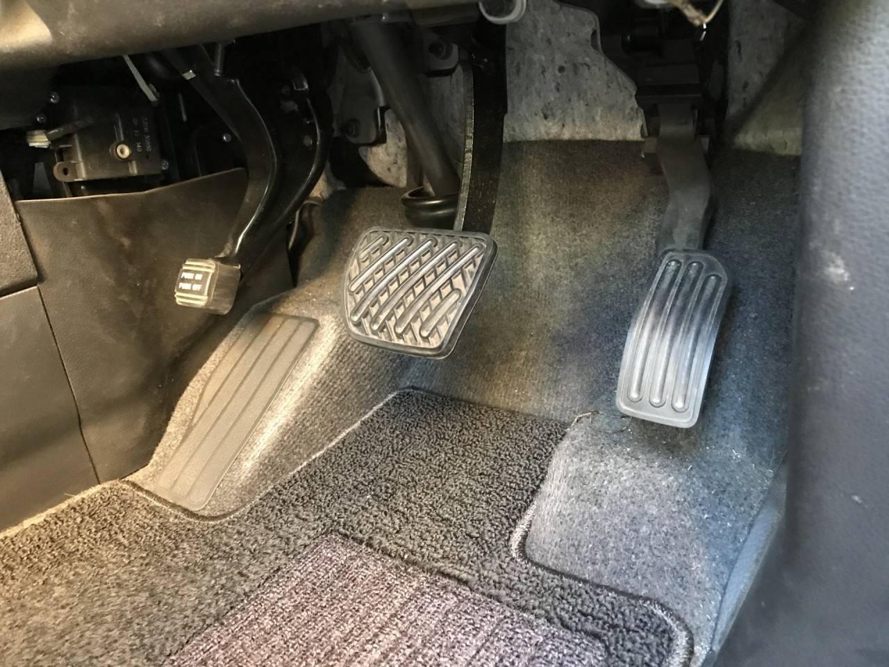 フェード現象とは？ベーパーロック現象との違いや原因・対策をわかりやすく解説