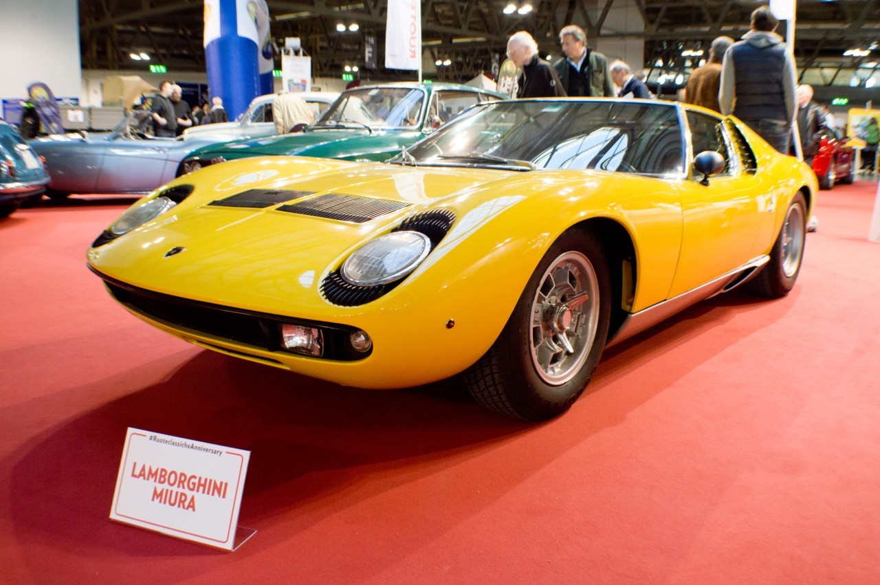 納屋に眠るお宝車！2億円の価値がついた事例もある納屋物とは一体？